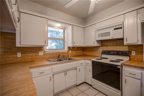 1024 Juno Cir, Edmond, OK 73003 photo 10