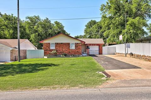 902 E Maguire Rd, Noble, OK 73068 photo 1