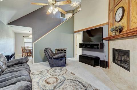 2308 Tyler Ln, Moore, OK 73170 photo 4