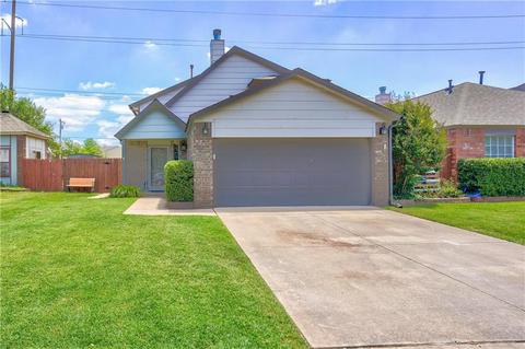 2308 Tyler Ln, Moore, OK 73170 photo 2