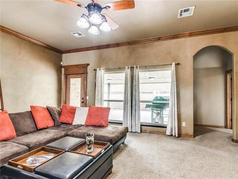 904 Bryan Dr, Moore, OK 73160 photo 7