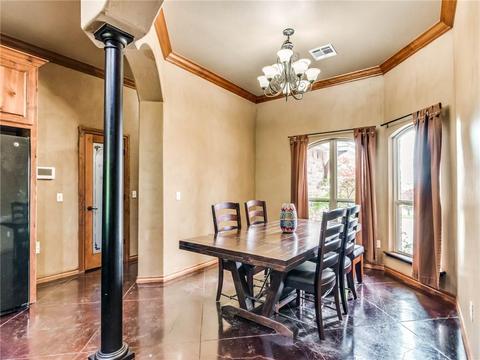 904 Bryan Dr, Moore, OK 73160 photo 8