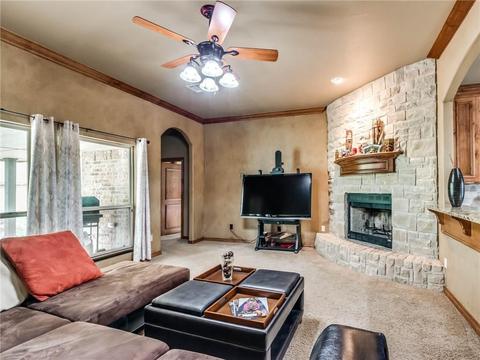 904 Bryan Dr, Moore, OK 73160 photo 4