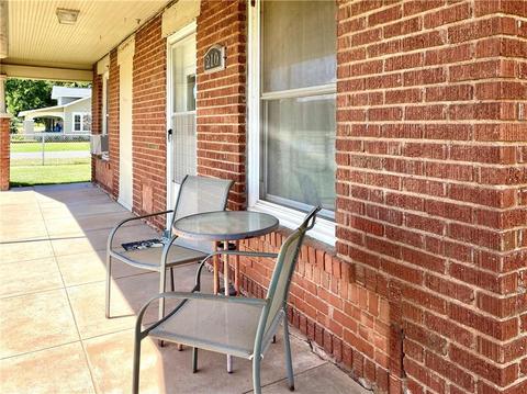 210 S 2nd St, Alex, OK 73002 photo 2