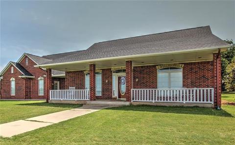 700 Hackney Ln, Blanchard, OK 73010 photo 2