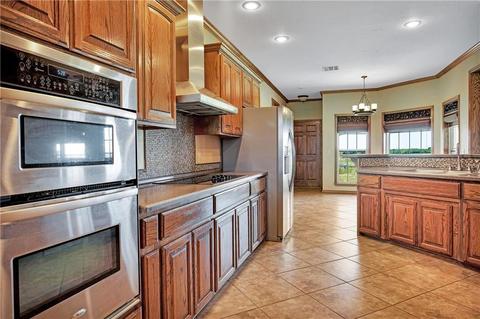17692 S Rt 66 Rd, Erick, OK 73645 photo 7