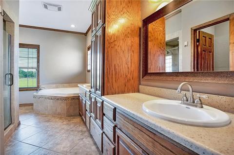 17692 S Rt 66 Rd, Erick, OK 73645 photo 13