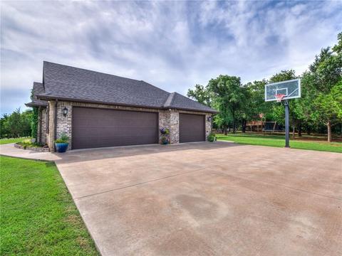2363 E Rock Creek Rd, Tuttle, OK 73089 photo 32
