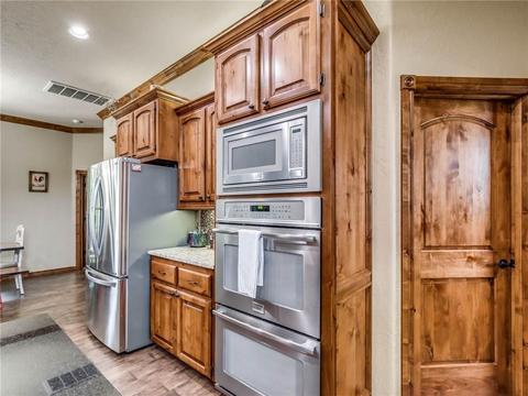 2363 E Rock Creek Rd, Tuttle, OK 73089 photo 10