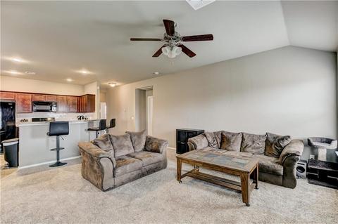 9612 Eli Dr, Moore, OK 73160 photo 4