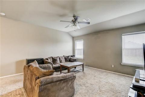 9612 Eli Dr, Moore, OK 73160 photo 3