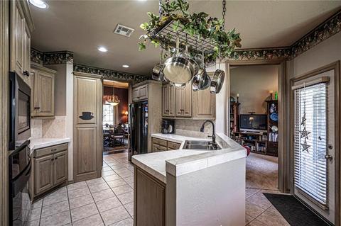 1809 Apache Trl, Edmond, OK 73003 photo 11