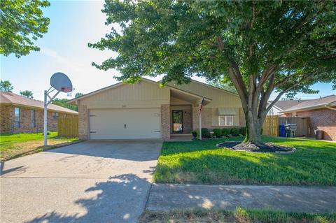 241 Willoway Dr, Norman, OK 73072 photo 1