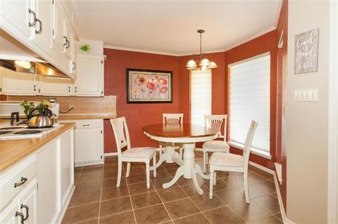 209 Regency Dr, Clinton, OK 73601 photo 6