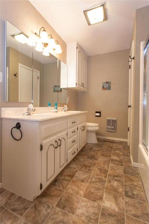 209 Regency Dr, Clinton, OK 73601 photo 12