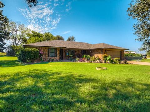 121 Kevin Ln, Tuttle, OK 73089 photo 1