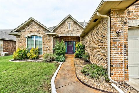 2913 Elmo Way, Moore, OK 73160 photo 1