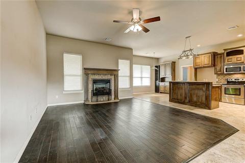 2913 Elmo Way, Moore, OK 73160 photo 4