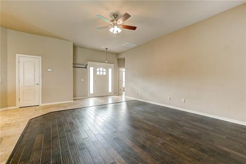 2913 Elmo Way, Moore, OK 73160 photo 7