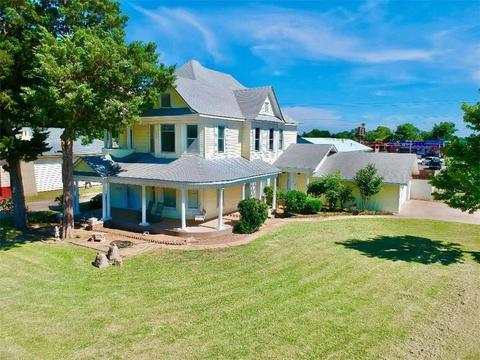 704 E Commerce Cor, Altus, OK 73521 photo 1
