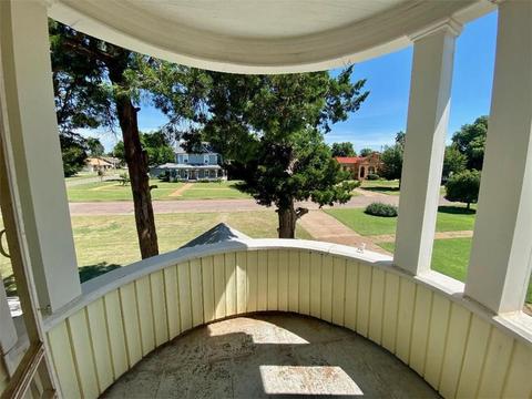 704 E Commerce Cor, Altus, OK 73521 photo 23