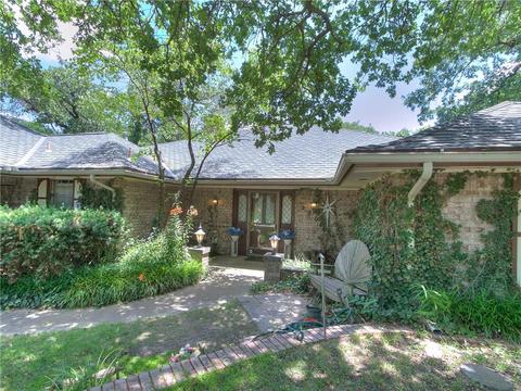 2004 N Rollingridge Ave, Bethany, OK 73008 photo 2