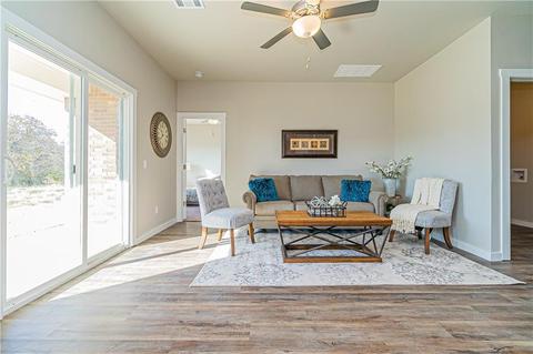29237 Apache Dr, Mcloud, OK 74851 photo 5