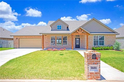 3601 Regal Dr, Altus, OK 73521 photo 2