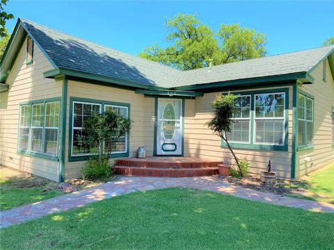 400 E Main St, Tipton, OK 73570 photo 1