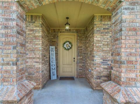 299 Hillside Dr, Harrah, OK 73045 photo 3