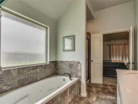 299 Hillside Dr, Harrah, OK 73045 photo 16