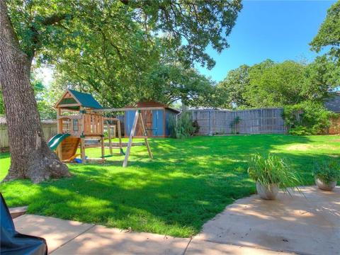 1301 Devonshire Ct, Edmond, OK 73034 photo 35