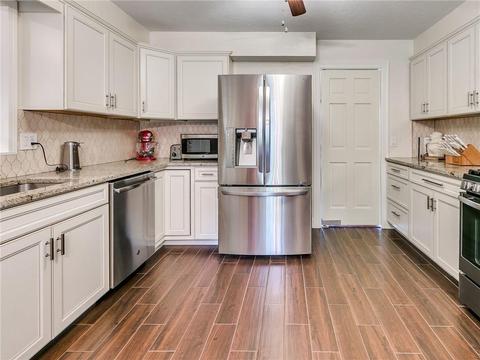 1301 Devonshire Ct, Edmond, OK 73034 photo 10