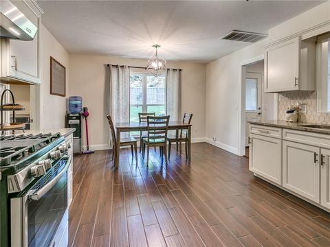 1301 Devonshire Ct, Edmond, OK 73034 photo 14