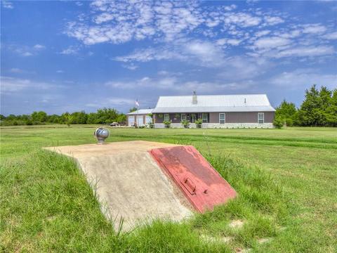 125 Red Tail Ln, Mcloud, OK 74851 photo 31