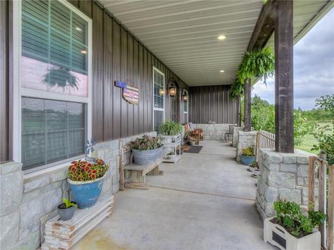 125 Red Tail Ln, Mcloud, OK 74851 photo 3