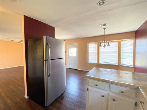 2121 Galaxy Dr, Altus, OK 73521 photo 11