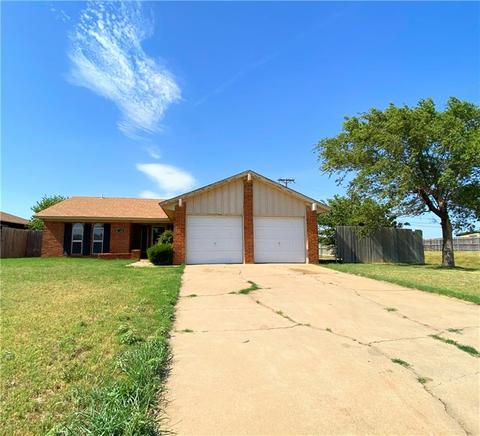2121 Galaxy Dr, Altus, OK 73521 photo 1