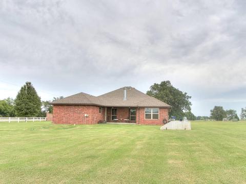 1014 Ella, Tuttle, OK 73089 photo 9