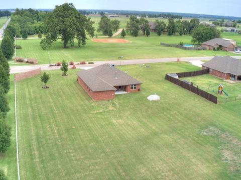 1014 Ella, Tuttle, OK 73089 photo 6