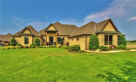 4601 Riata Cir, Tuttle, OK 73089 photo 2