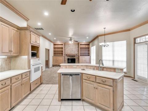 2617 E Ashecroft Dr, Edmond, OK 73034 photo 13