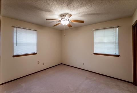 616 E Benton Ave, Sayre, OK 73662 photo 9