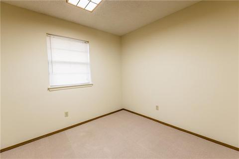 616 E Benton Ave, Sayre, OK 73662 photo 8