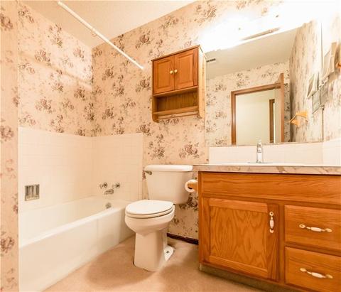 616 E Benton Ave, Sayre, OK 73662 photo 11
