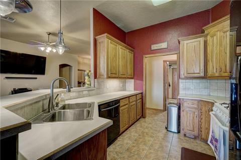 612 Loyd Ln, Moore, OK 73160 photo 14