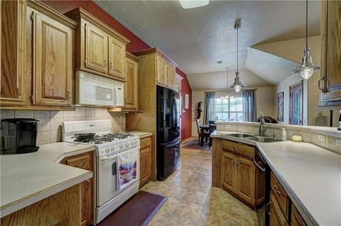 612 Loyd Ln, Moore, OK 73160 photo 16