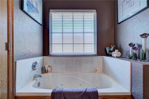612 Loyd Ln, Moore, OK 73160 photo 23