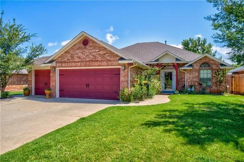 612 Loyd Ln, Moore, OK 73160 photo 1