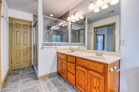 1705 Mead Ln, Moore, OK 73170 photo 18